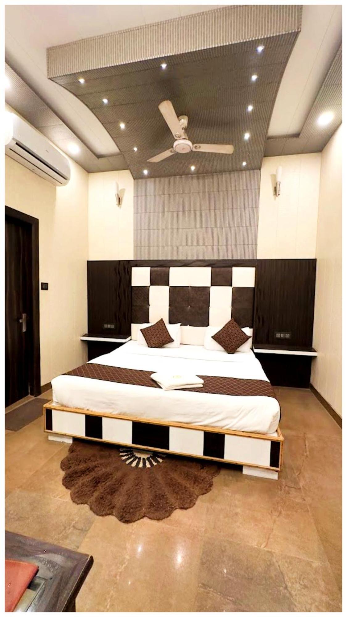 Grg Pardesi Hotel Haridwar Haridwār Exterior foto