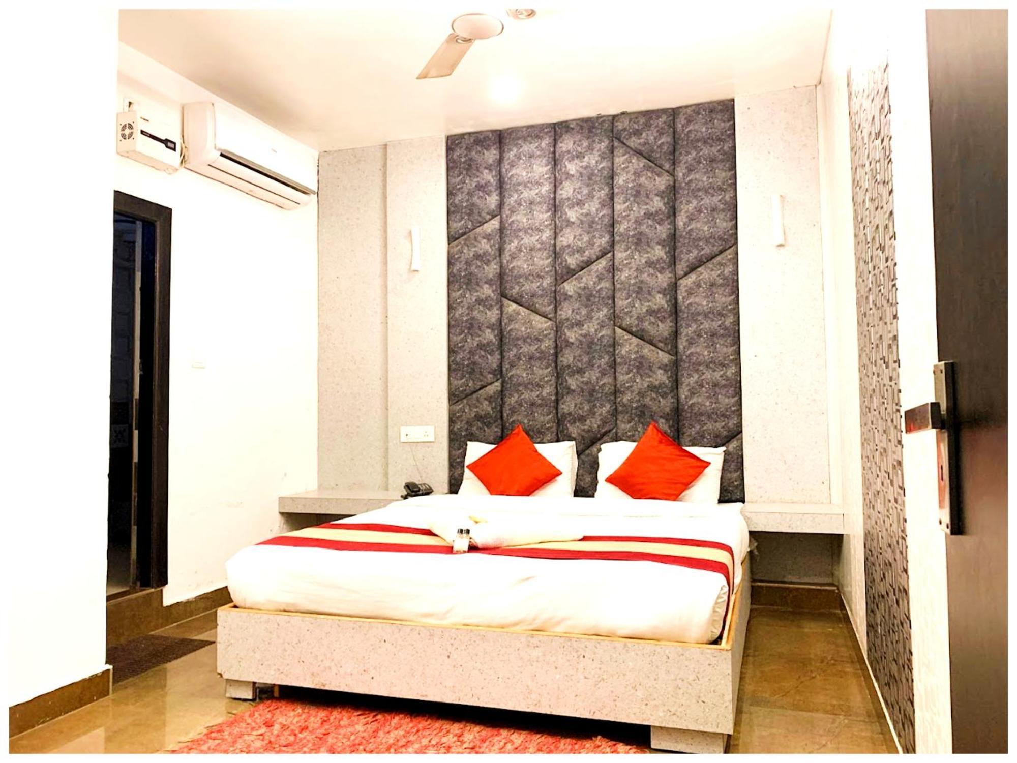 Grg Pardesi Hotel Haridwar Haridwār Exterior foto