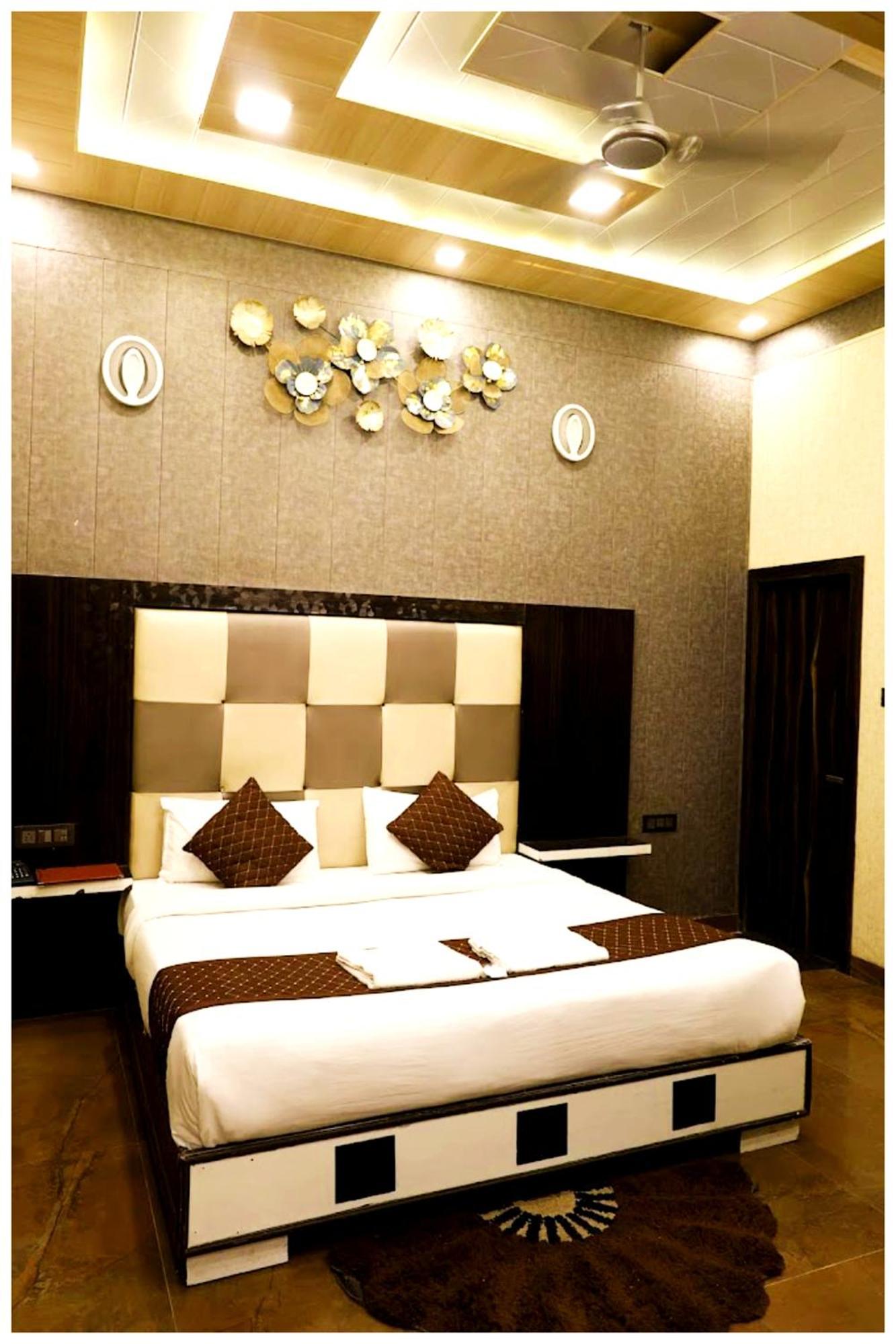 Grg Pardesi Hotel Haridwar Haridwār Exterior foto